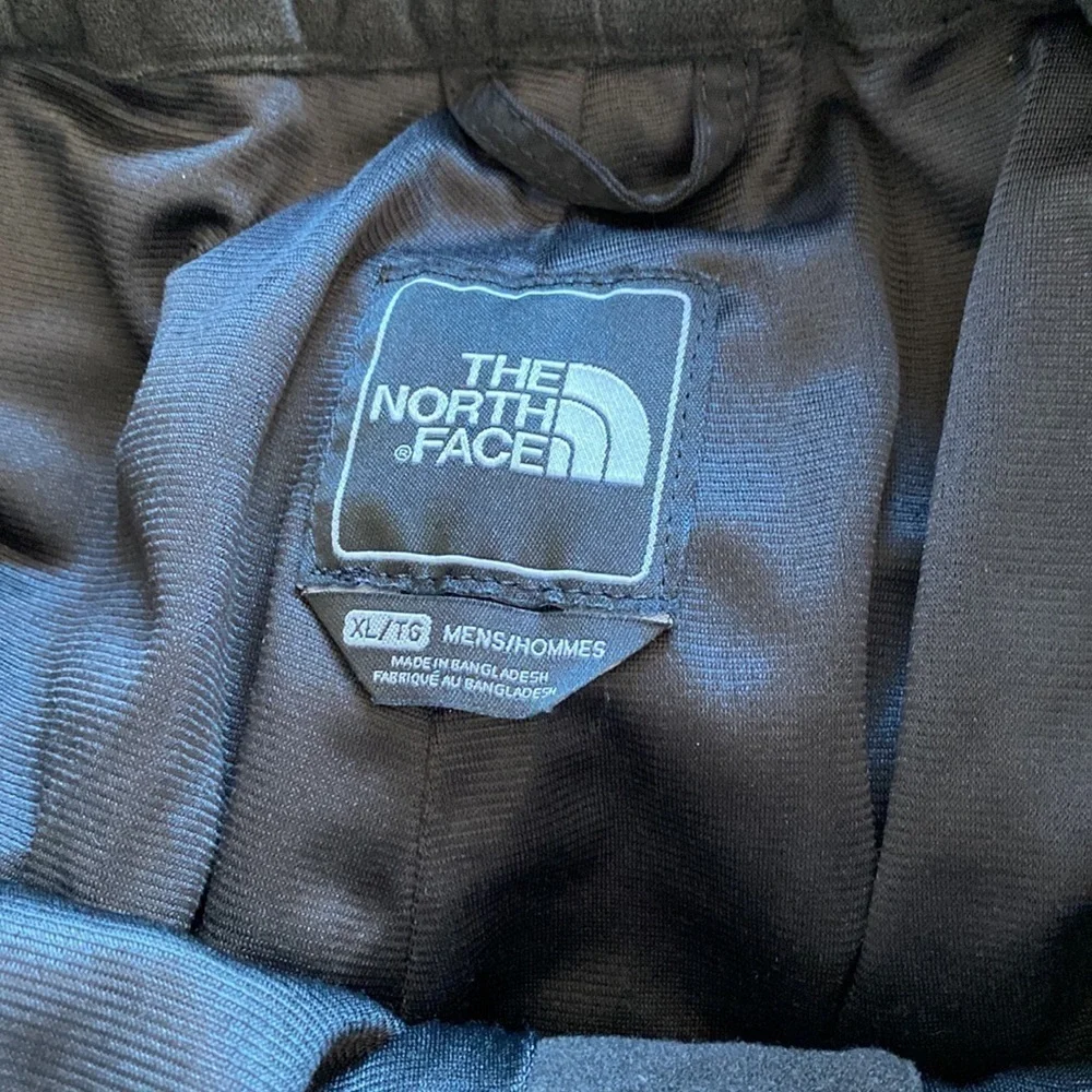 The North Face snowboard pants men’s XL extra large black